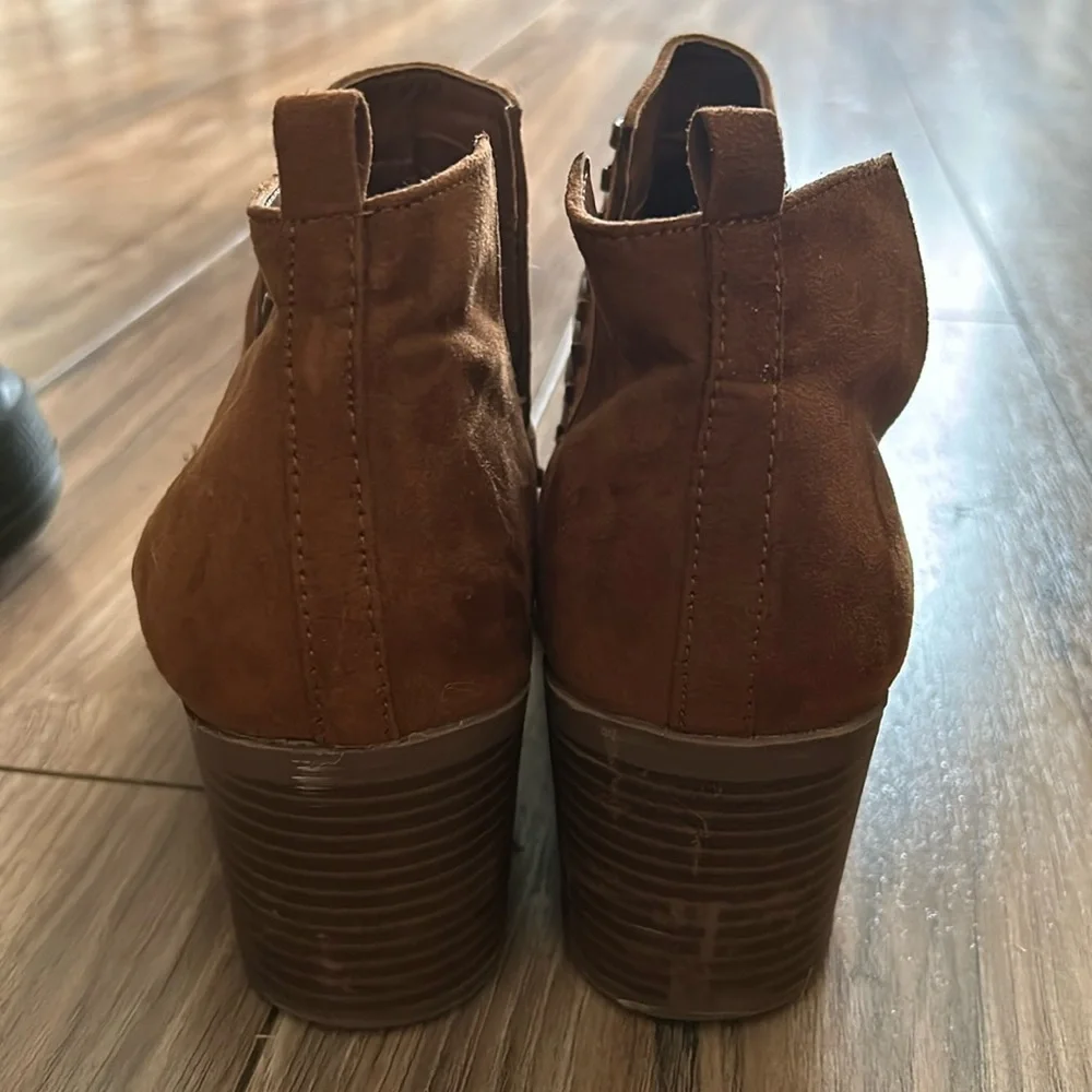 Slit side booties! - Picture 4 of 5